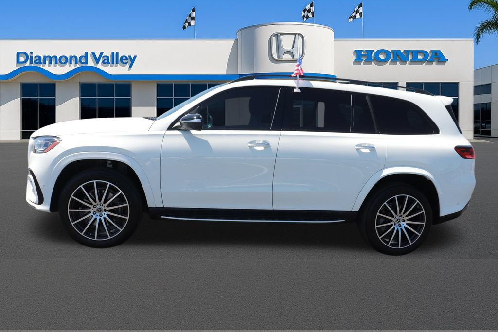 Used 2025 Mercedes-Benz GLS 450 4MATIC image 9