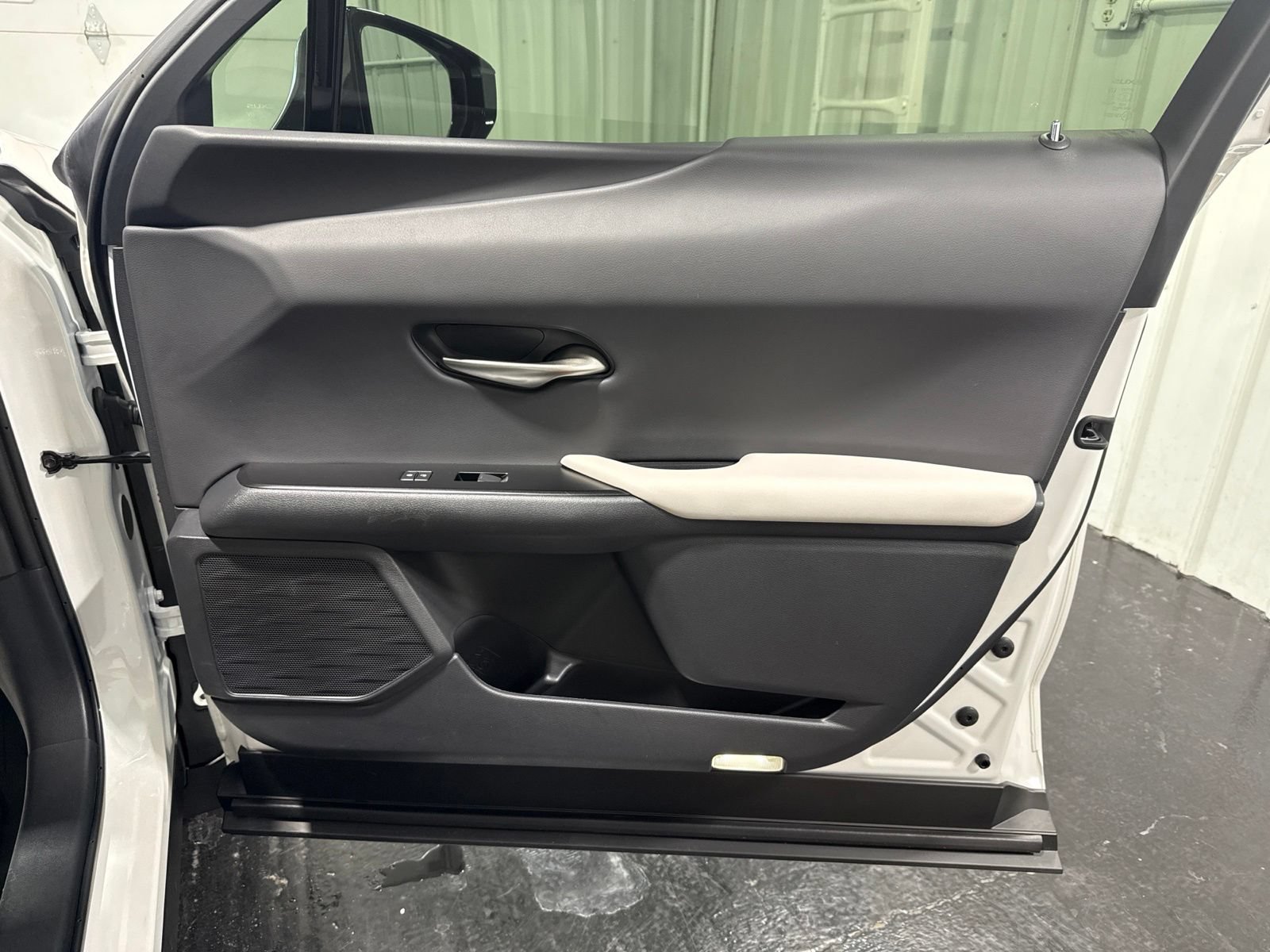 Used 2020 Lexus UX 250h w/ Premium Package AWD/4WD image 14