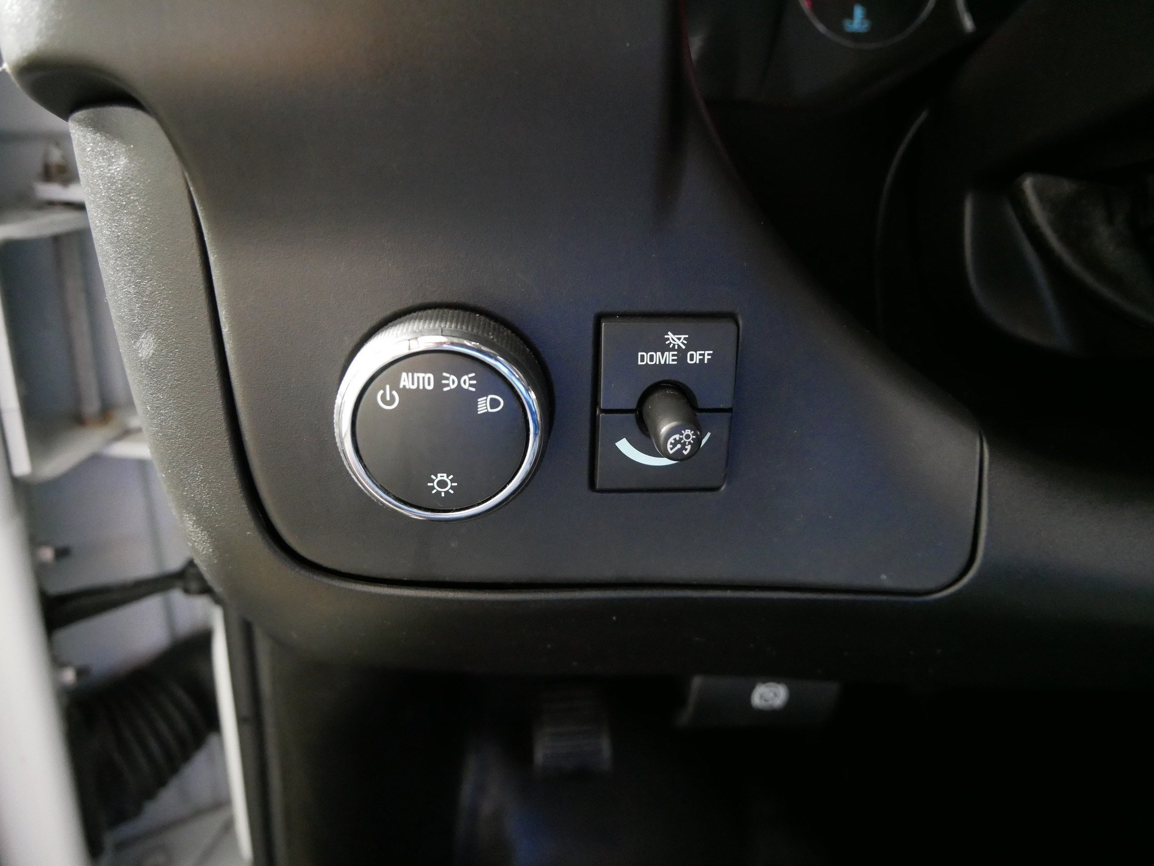 Used 2021 Chevrolet Express 2500 w/ Safety Package RWD image 26