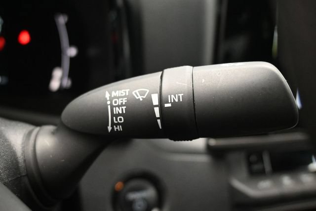 Used 2025 Toyota Camry LE FWD image 31