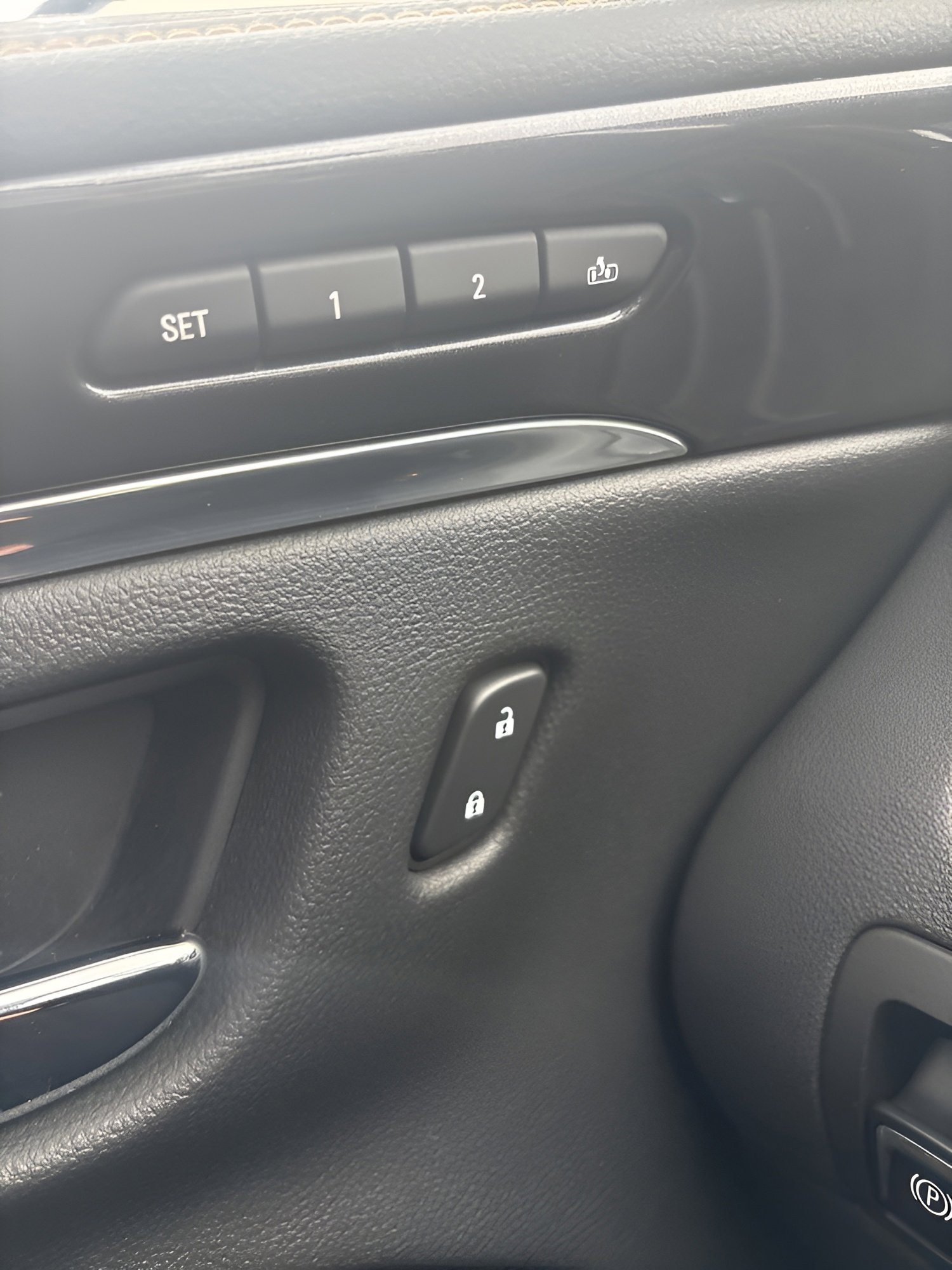 Used 2018 Chevrolet Impala Premier w/ Premier Confidence Package FWD image 25