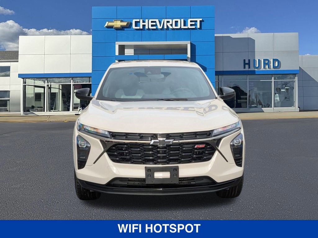 New 2026 Chevrolet Trax RS w/ Sunroof Package FWD image 9