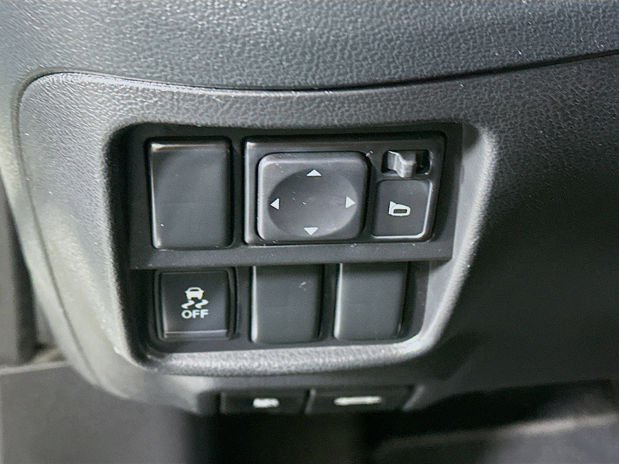 Used 2012 Nissan Juke SL image 17