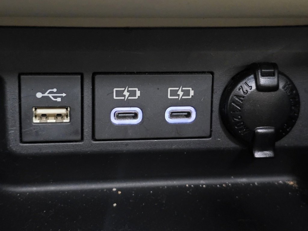 Certified 2023 Toyota Highlander XLE image 30