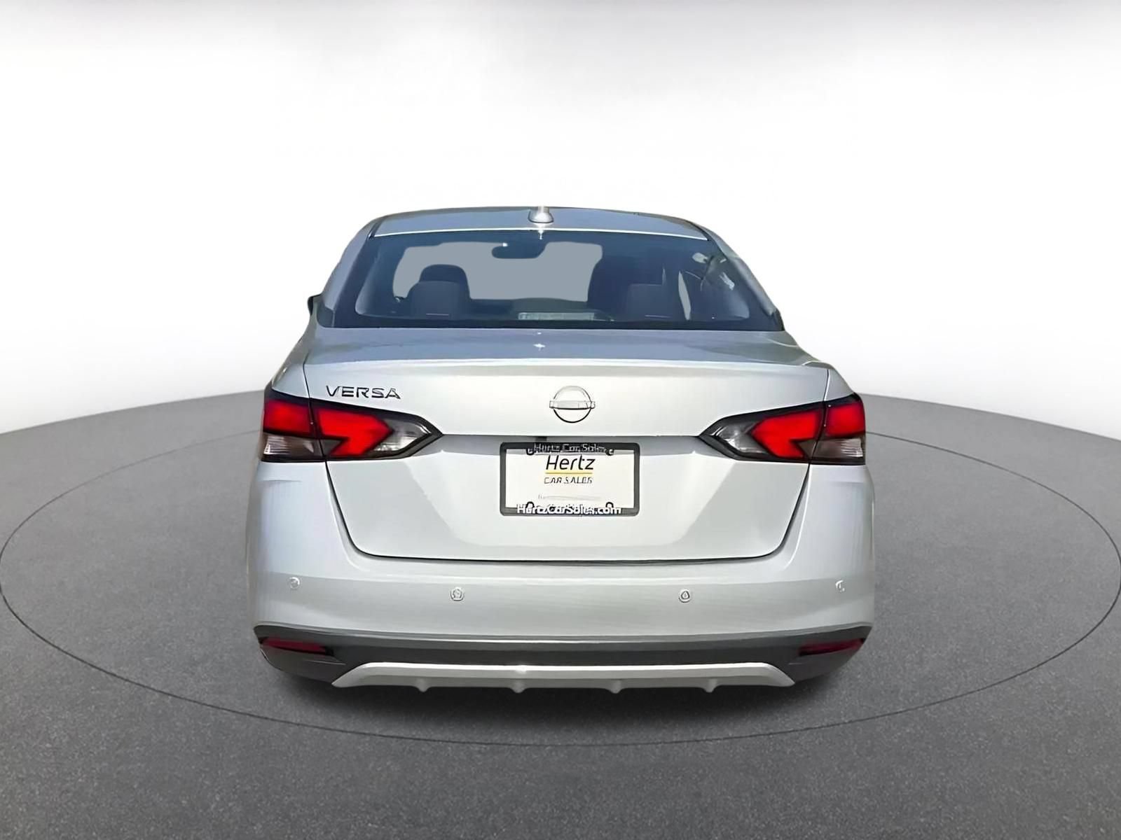 Used 2025 Nissan Versa SV FWD image 12