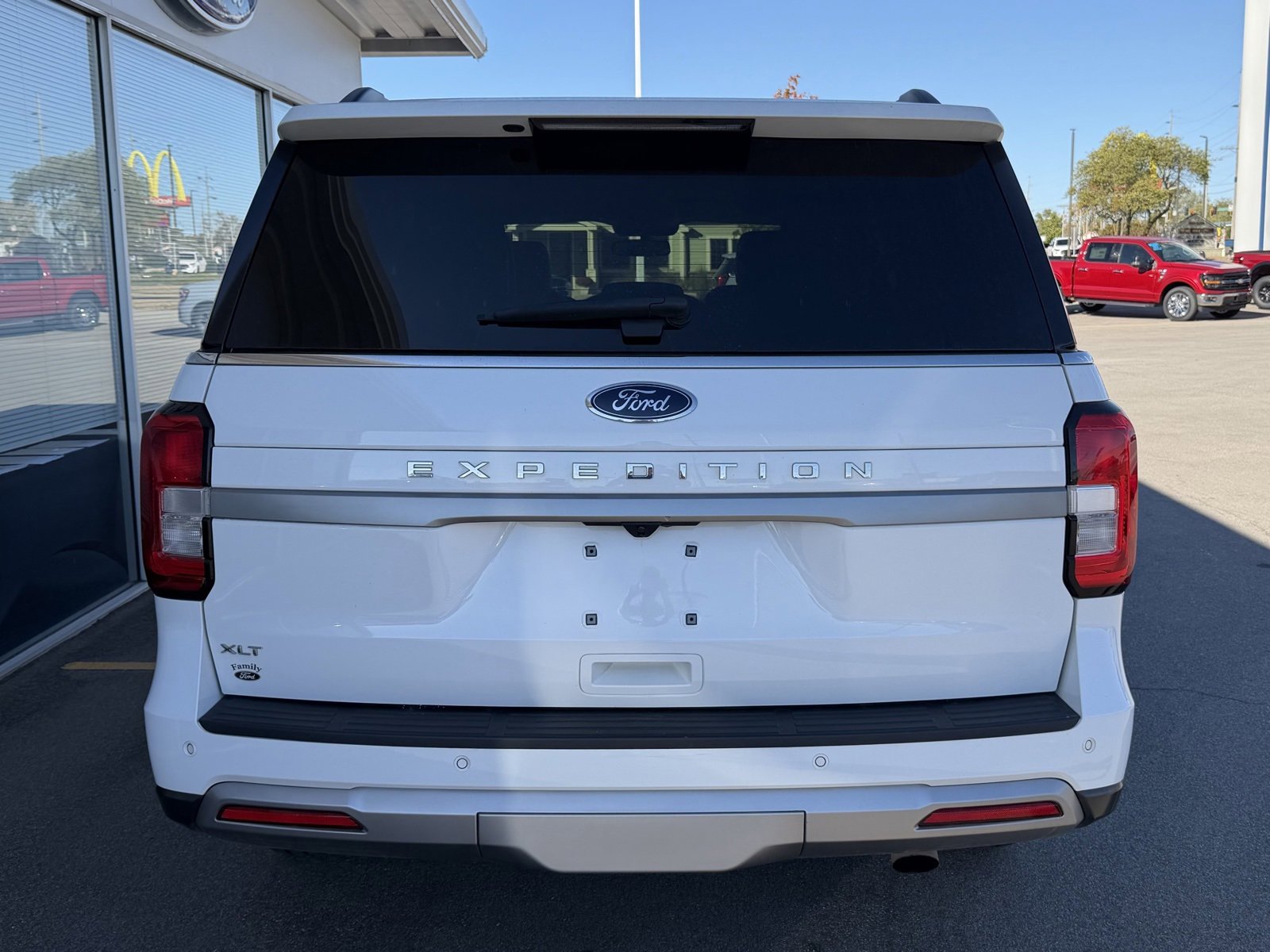 Used 2024 Ford Expedition XLT image 6