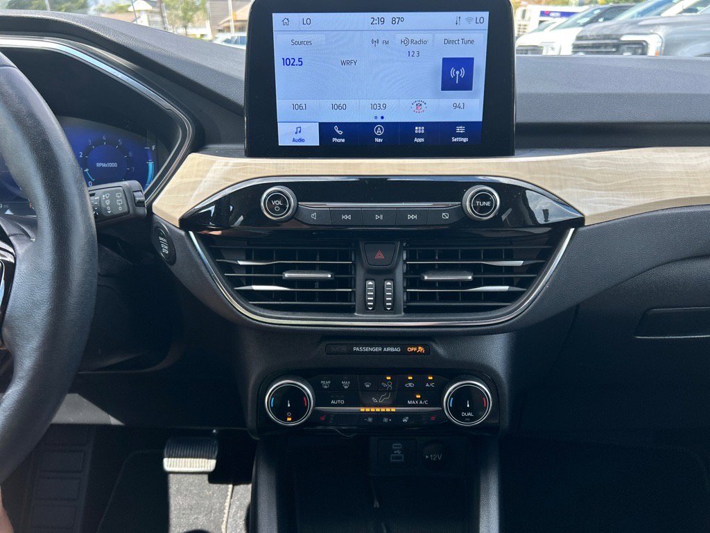 Used 2022 Ford Escape Titanium w/ Titanium Elite Package image 26