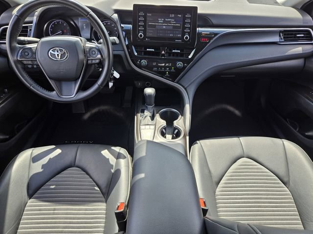 Used 2022 Toyota Camry SE image 13