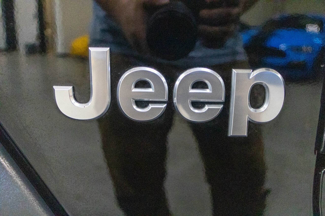 Used 2020 Jeep Wrangler Unlimited Sport S image 22