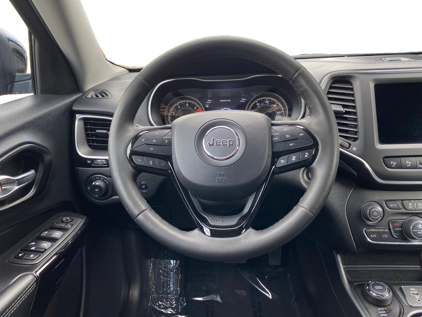 Used 2023 Jeep Cherokee Altitude Lux image 11