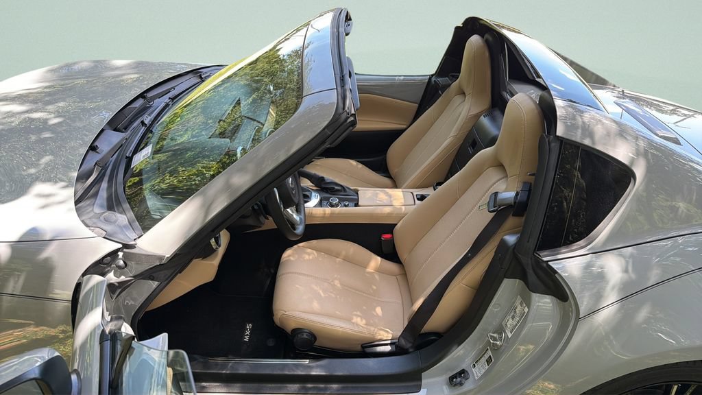 Used 2024 MAZDA MX-5 Miata RF Grand Touring w/ Weather Package RWD image 34