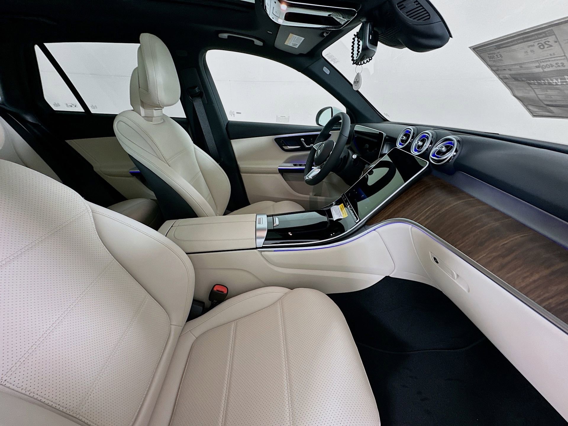 New 2026 Mercedes-Benz GLC 300 4MATIC image 31