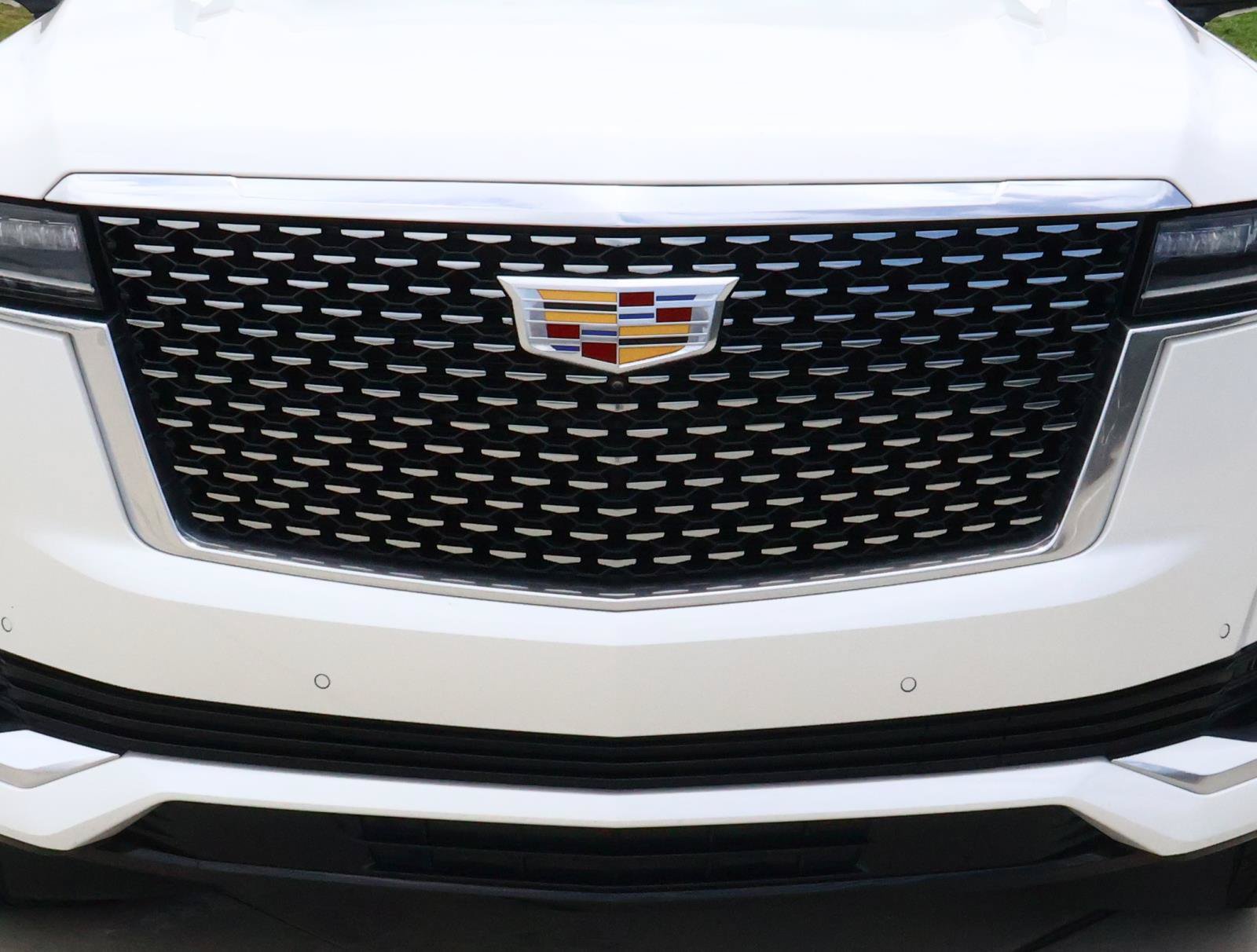 Used 2024 Cadillac Escalade ESV Premium Luxury RWD image 8