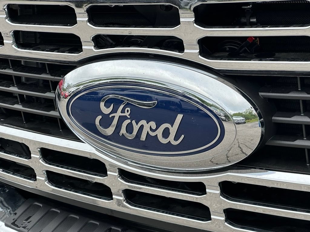 New 2026 Ford F550 4x4 Supercab Super Duty image 31