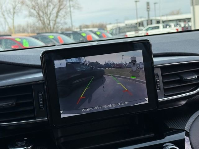 Used 2024 Ford Explorer ST-Line w/ Class IV Trailer Tow Package image 4