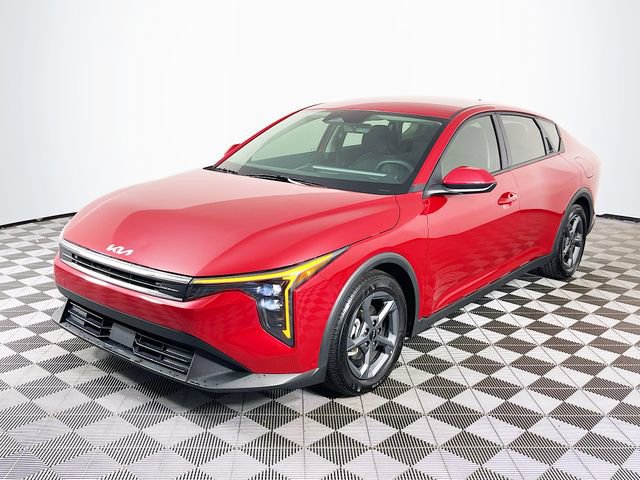 Used 2025 Kia K4 LXS image 4