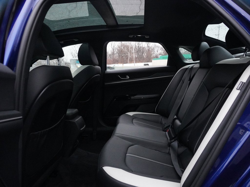 Used 2025 Kia K5 GT-Line w/ GT-Line Premium Package image 36