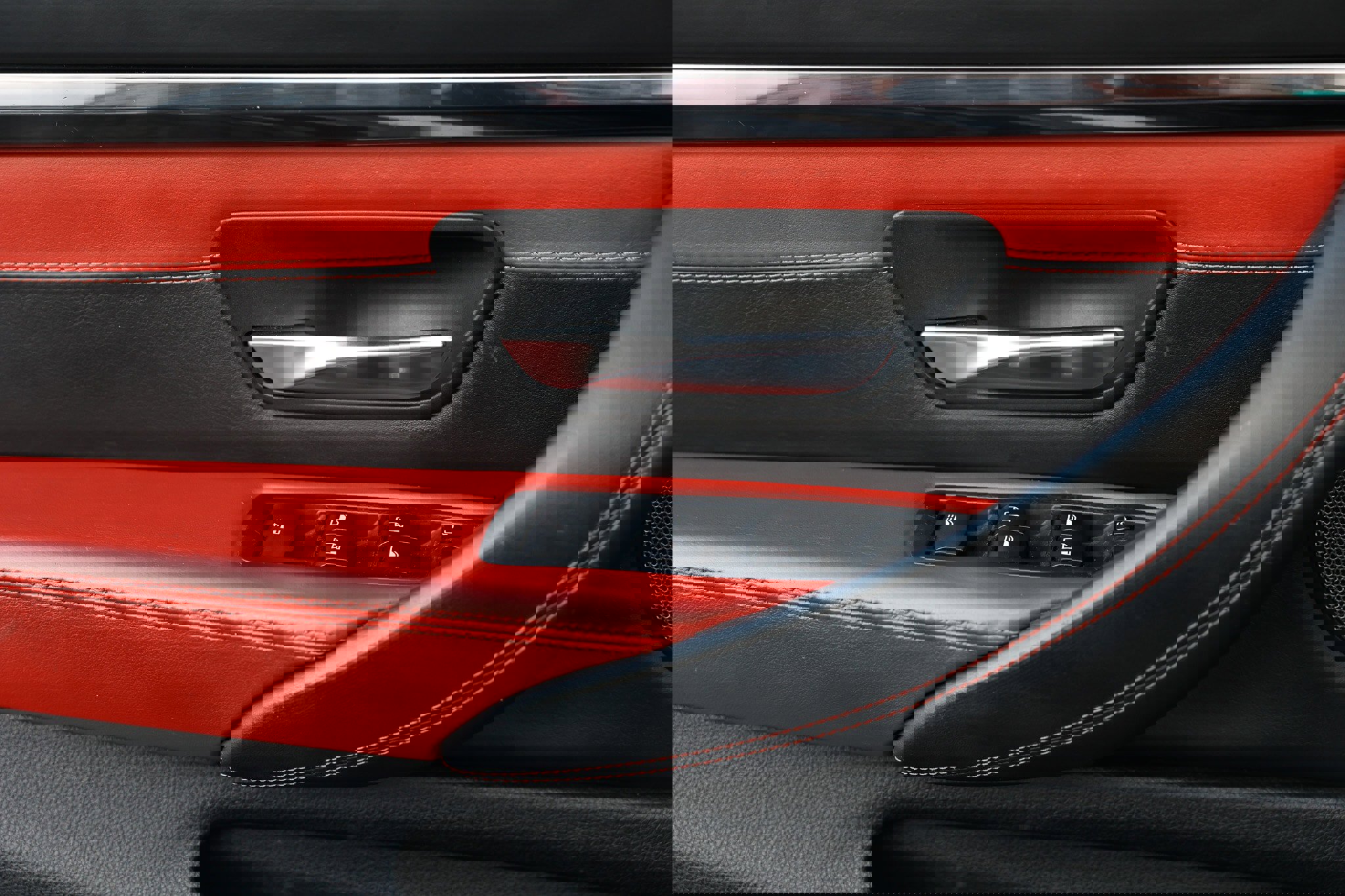 Used 2016 BMW M4 Convertible image 45