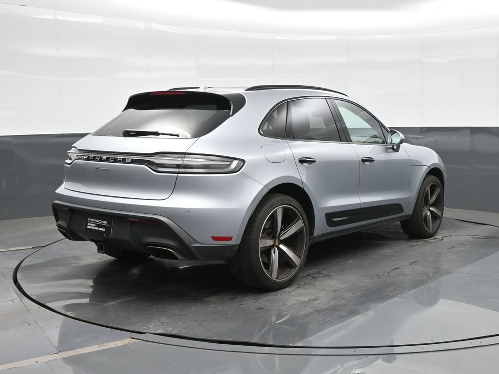 Certified 2023 Porsche Macan AWD/4WD image 7