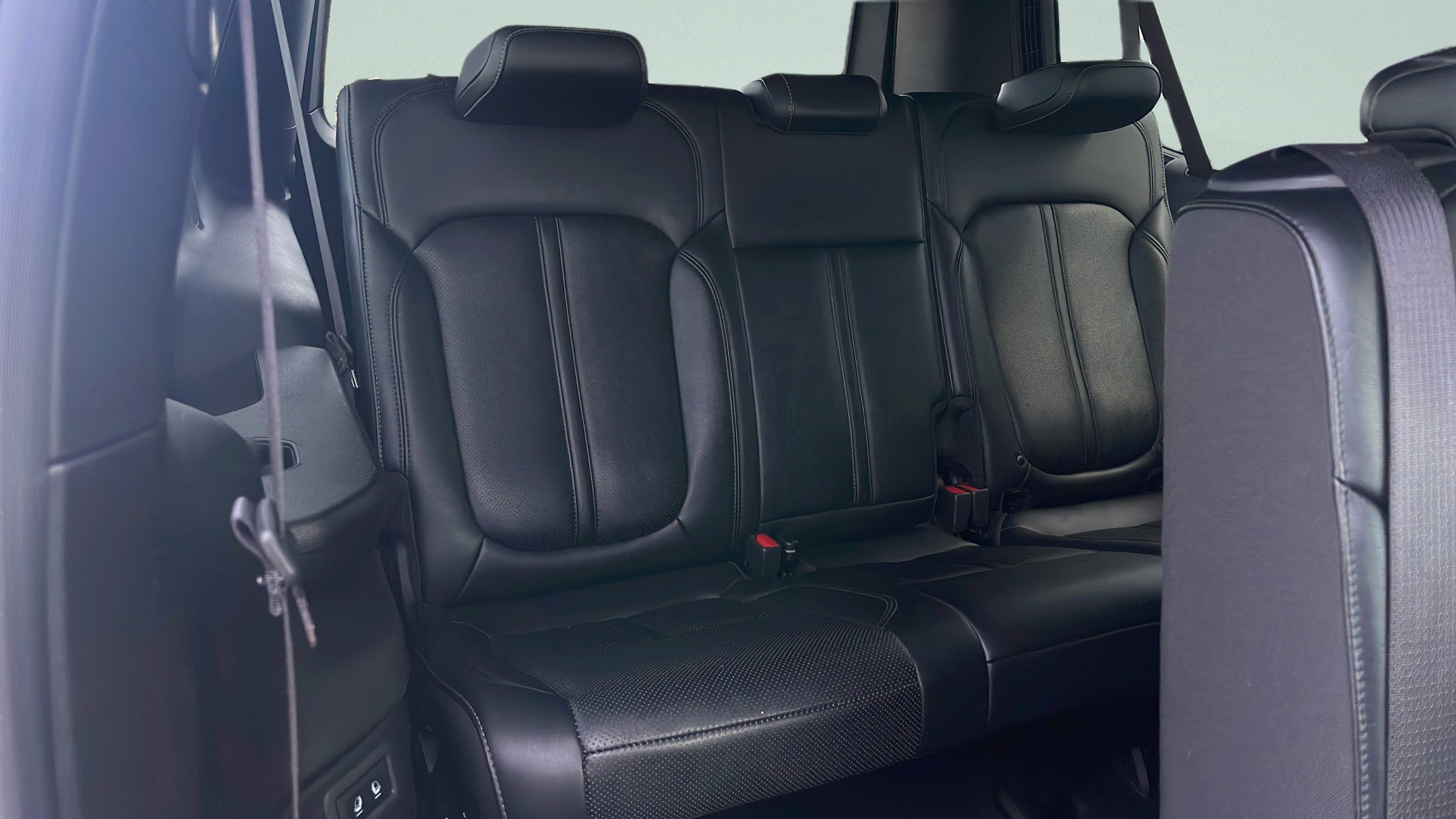 Used 2024 Jeep Wagoneer L Series III w/ Flexible Seating Group image 27