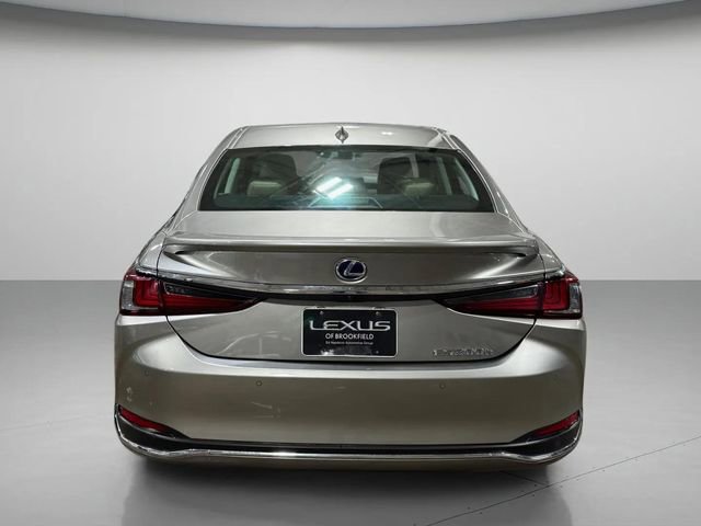 Certified 2021 Lexus ES 300h w/ Premium Package FWD image 4