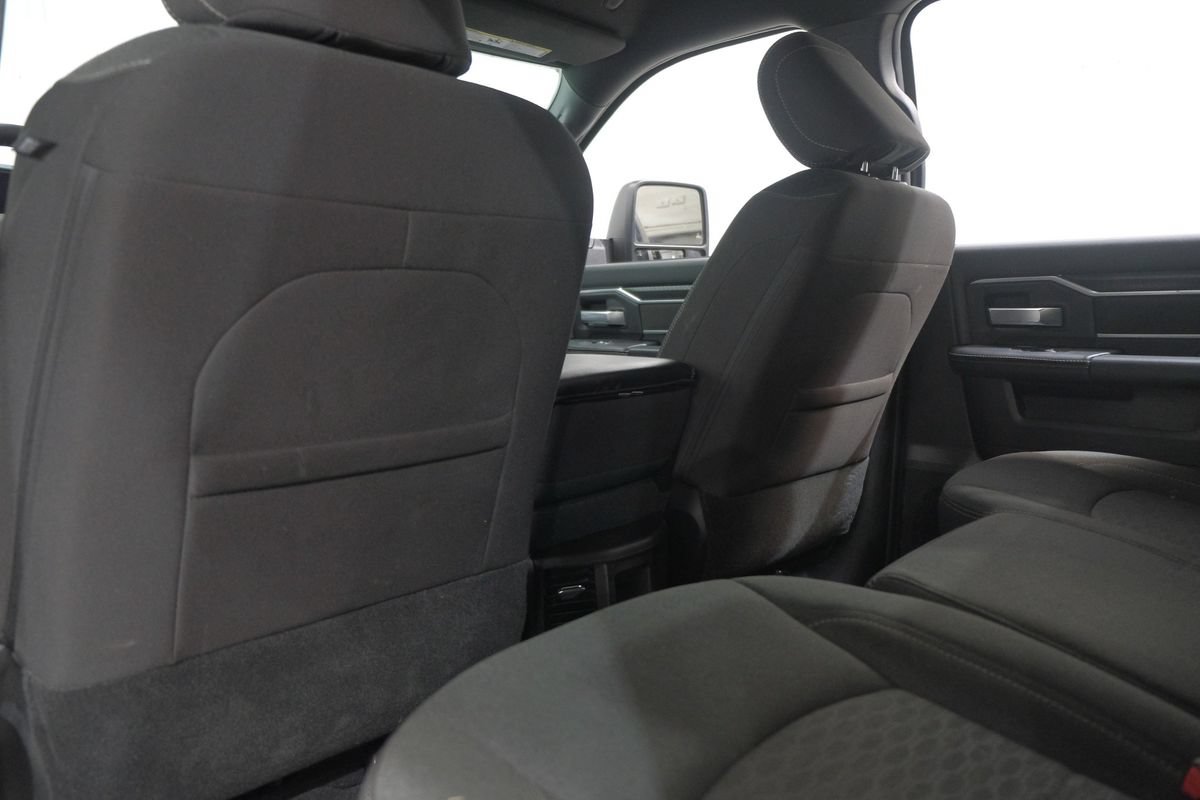 Used 2025 RAM 2500 Big Horn AWD/4WD image 37