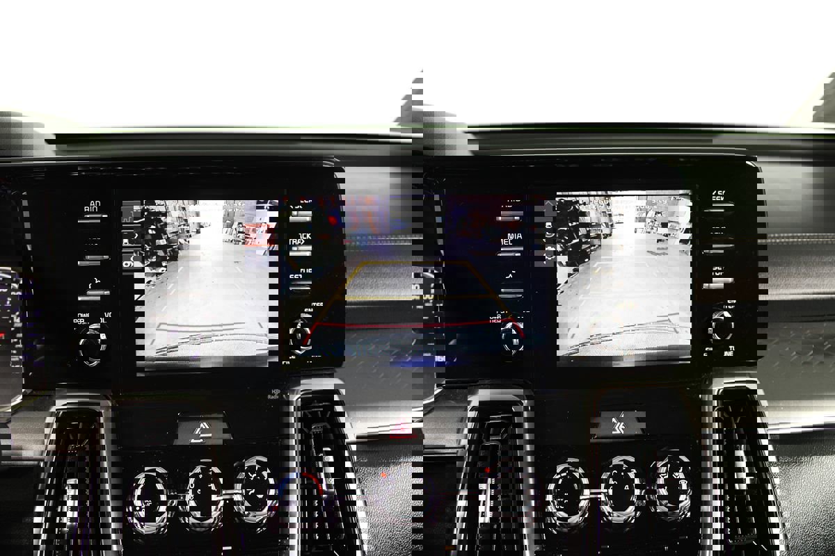 Used 2023 Kia Sorento LX image 13