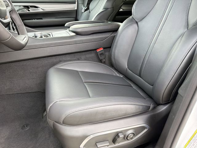 New 2026 Jeep Grand Wagoneer L Limited AWD/4WD image 25