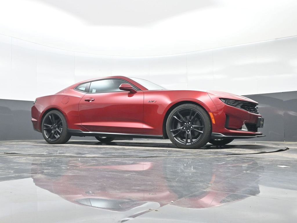 Used 2021 Chevrolet Camaro LT RWD image 39
