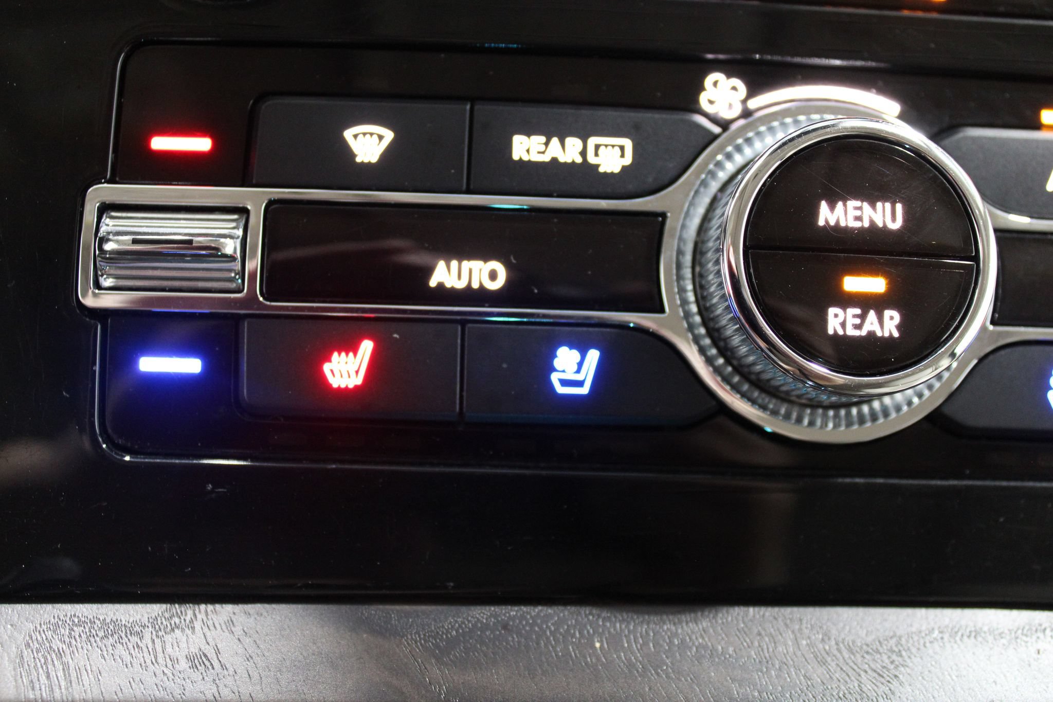 Used 2018 Lincoln Navigator Reserve w/ Technology Package AWD/4WD image 43