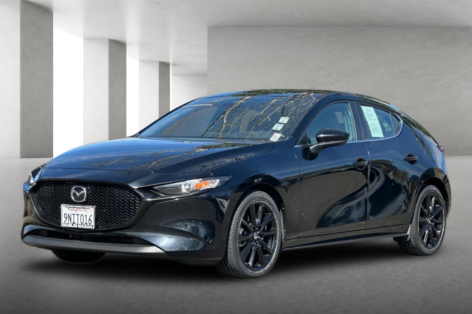 Certified 2025 MAZDA MAZDA3 s Sport FWD image 8