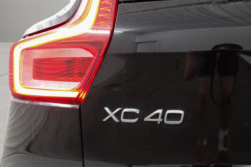 Used 2024 Volvo XC40 B5 Plus AWD/4WD image 31