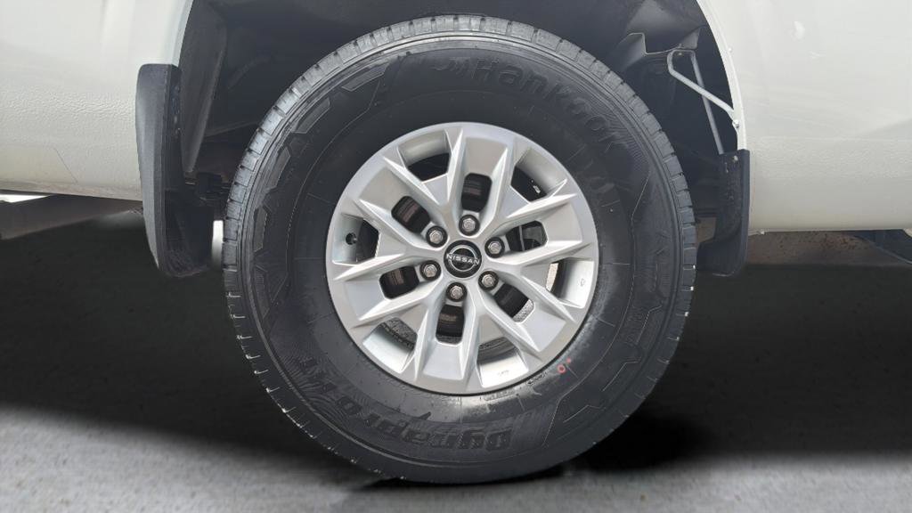 Certified 2024 Nissan Frontier SV w/ Technology Package image 13