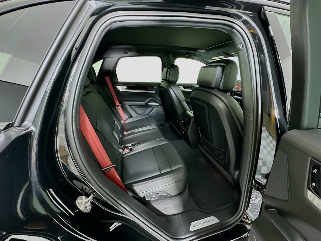 New 2026 Porsche Cayenne AWD/4WD image 28