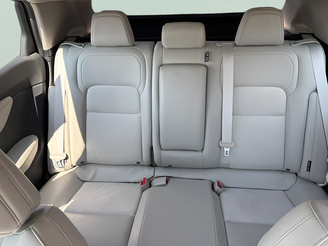 Certified 2023 Nissan Ariya FWD image 36