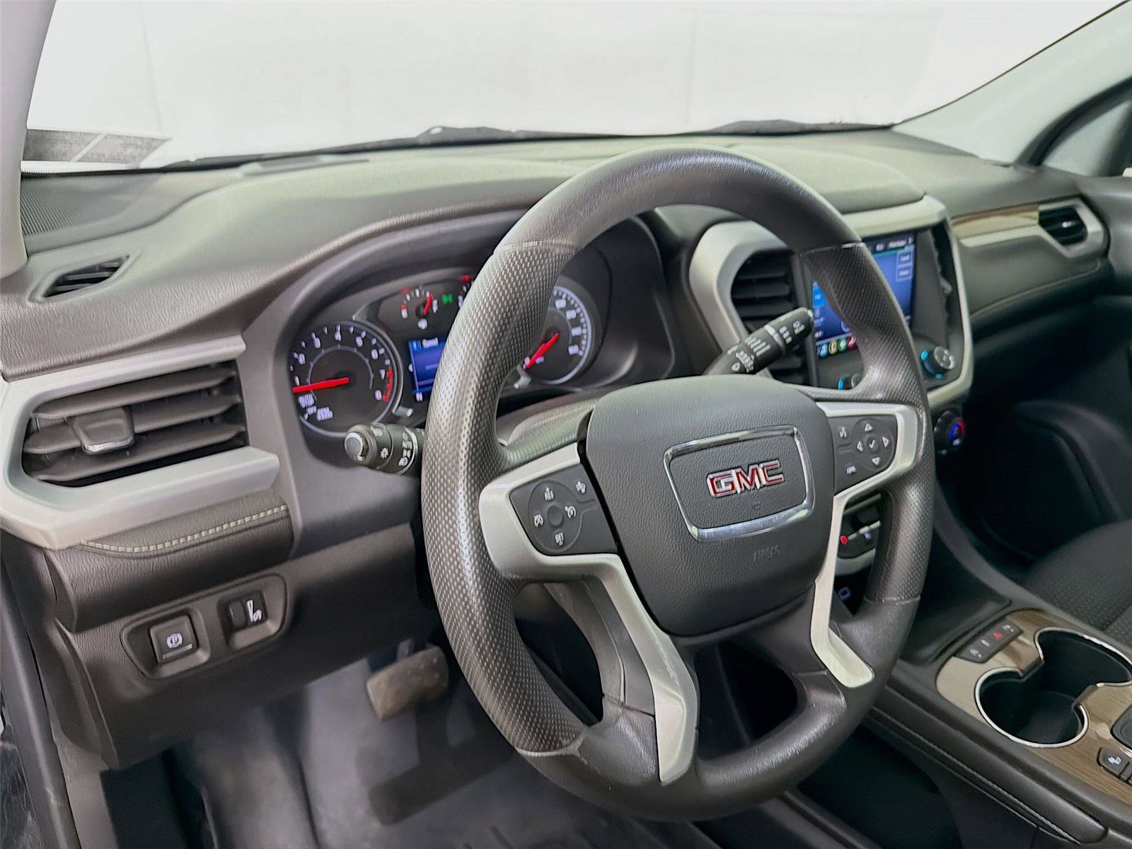 Used 2021 GMC Acadia SLE w/ Driver Convenience Package AWD/4WD image 9