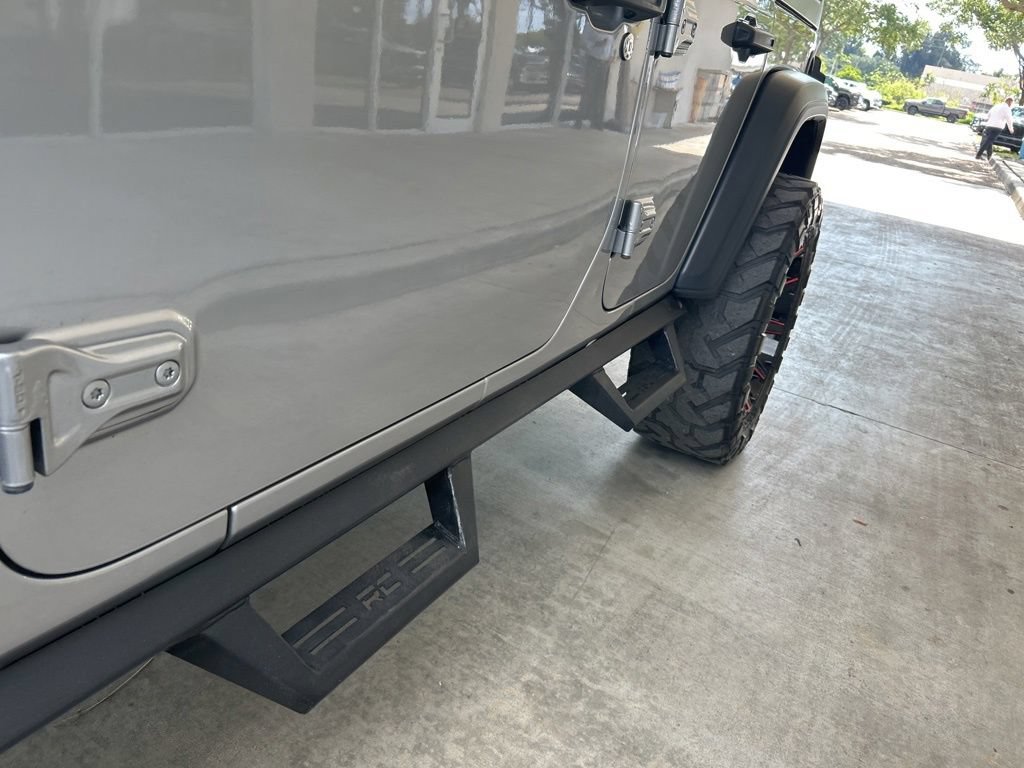 Used 2018 Jeep Wrangler Unlimited Sport S AWD/4WD image 15
