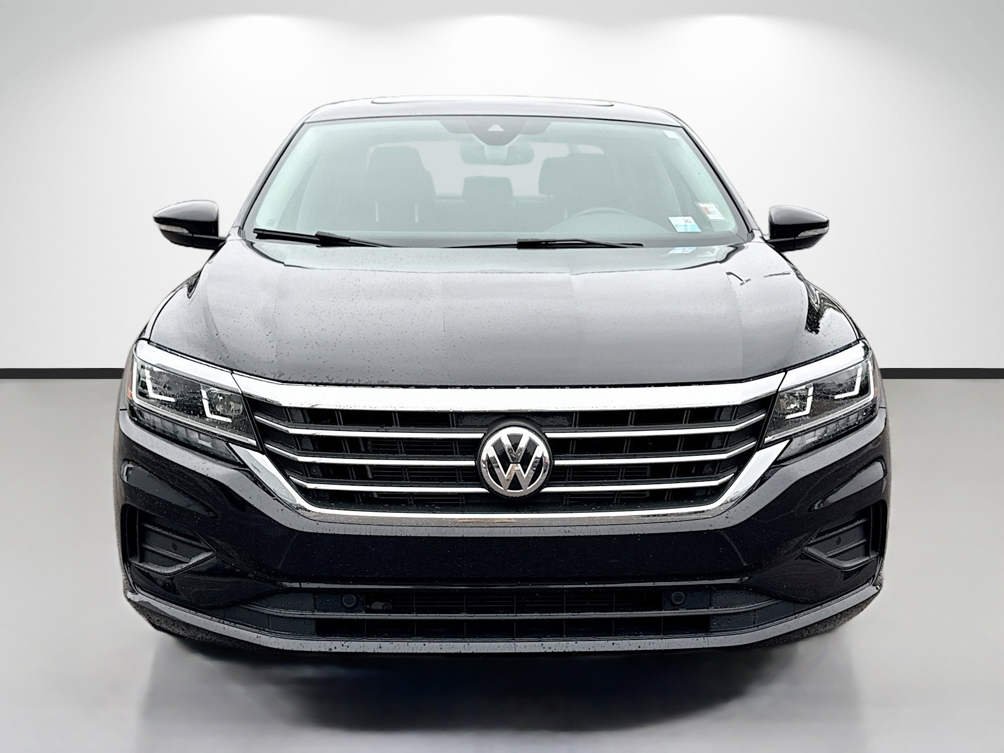 Used 2020 Volkswagen Passat 2.0T SEL image 8