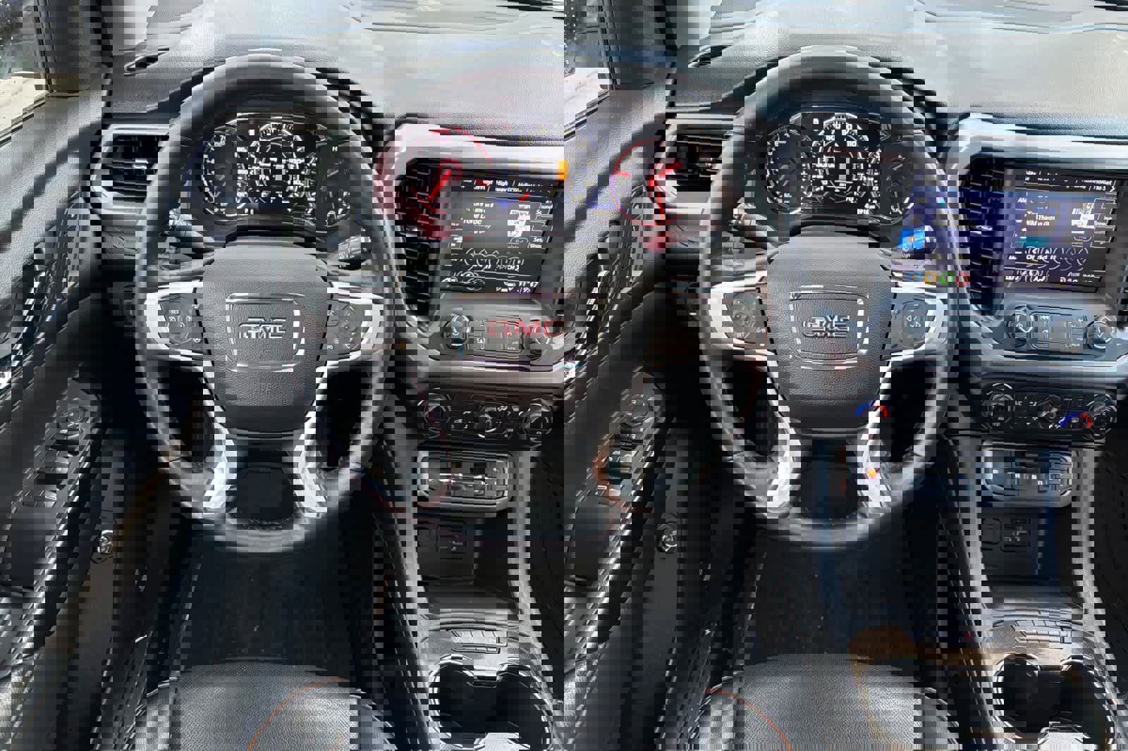 Used 2022 GMC Acadia AT4 w/ Technology Package image 16