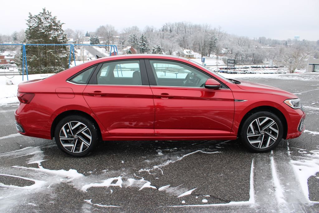 Used 2022 Volkswagen Jetta SEL image 10