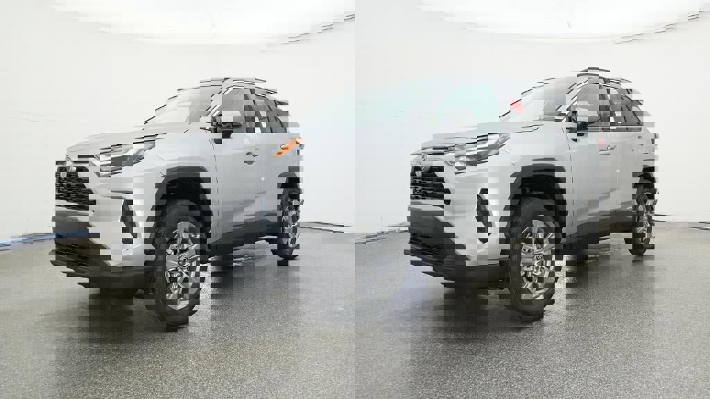 New 2025 Toyota RAV4 XLE image 17