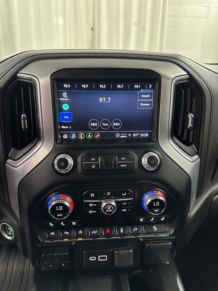 Used 2022 GMC Sierra 1500 SLT w/ SLT Premium Plus Package AWD/4WD image 21