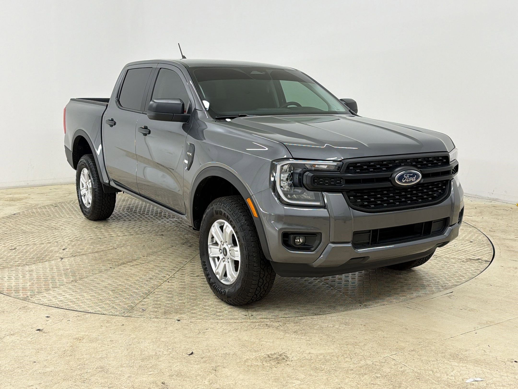 Used 2025 Ford Ranger XL w/ Trailer Tow Package image 7