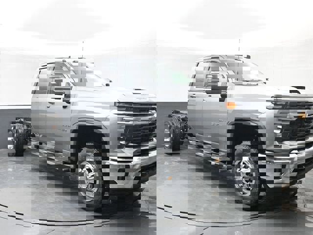 New 2026 Chevrolet Silverado 3500 LT w/ Convenience Package image 2