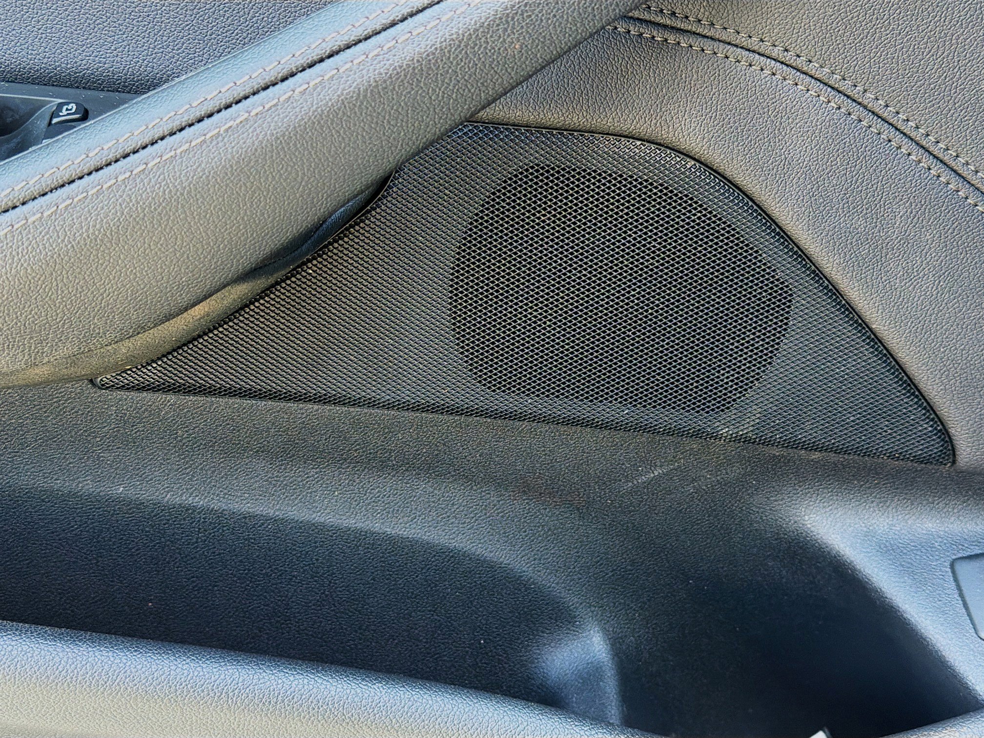 Used 2021 BMW 530i w/ Convenience Package image 23