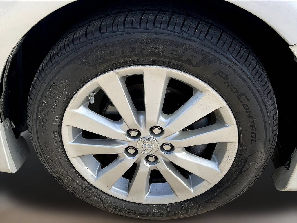 Used 2010 Toyota Corolla S FWD image 30