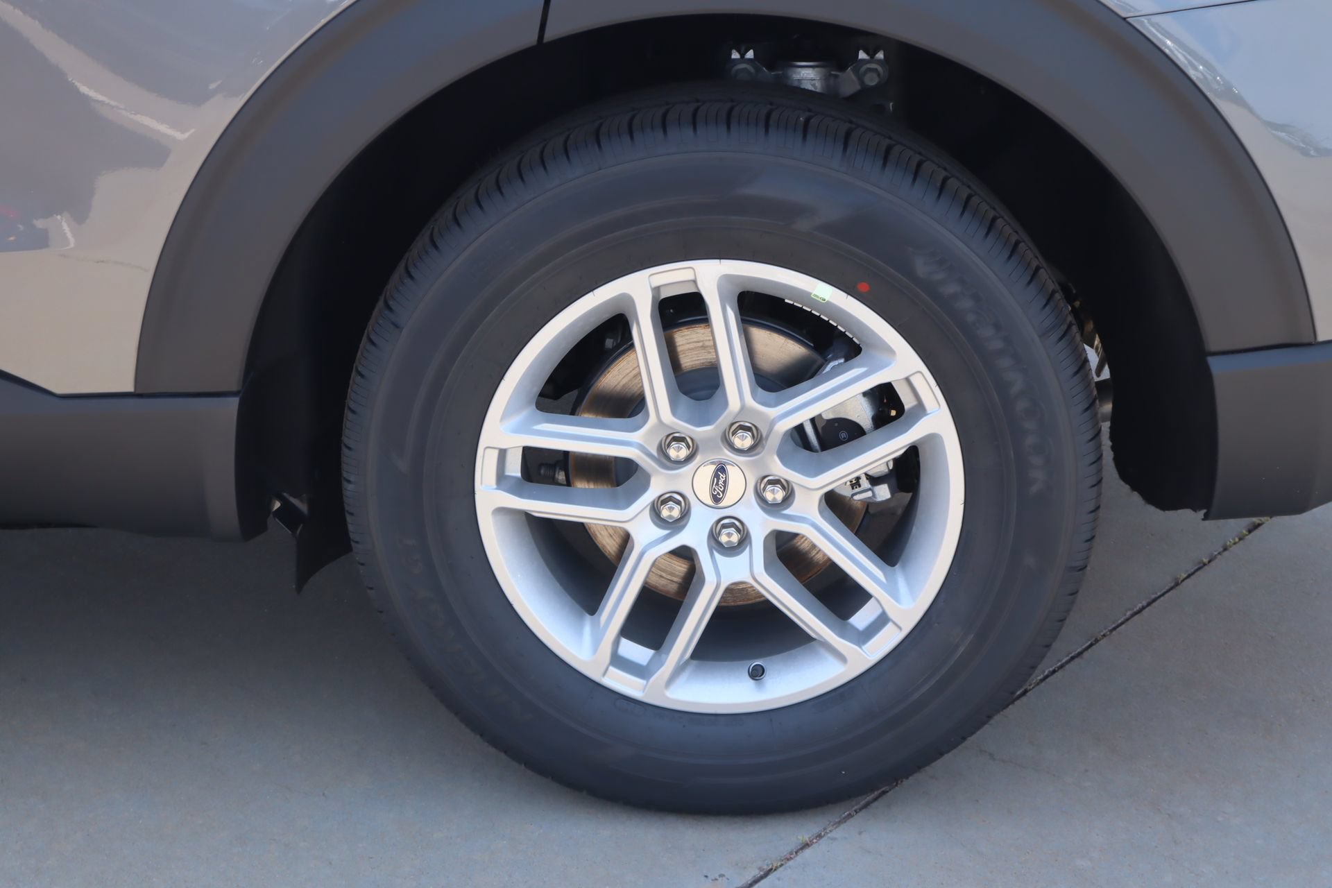 New 2026 Ford Explorer Active RWD image 20