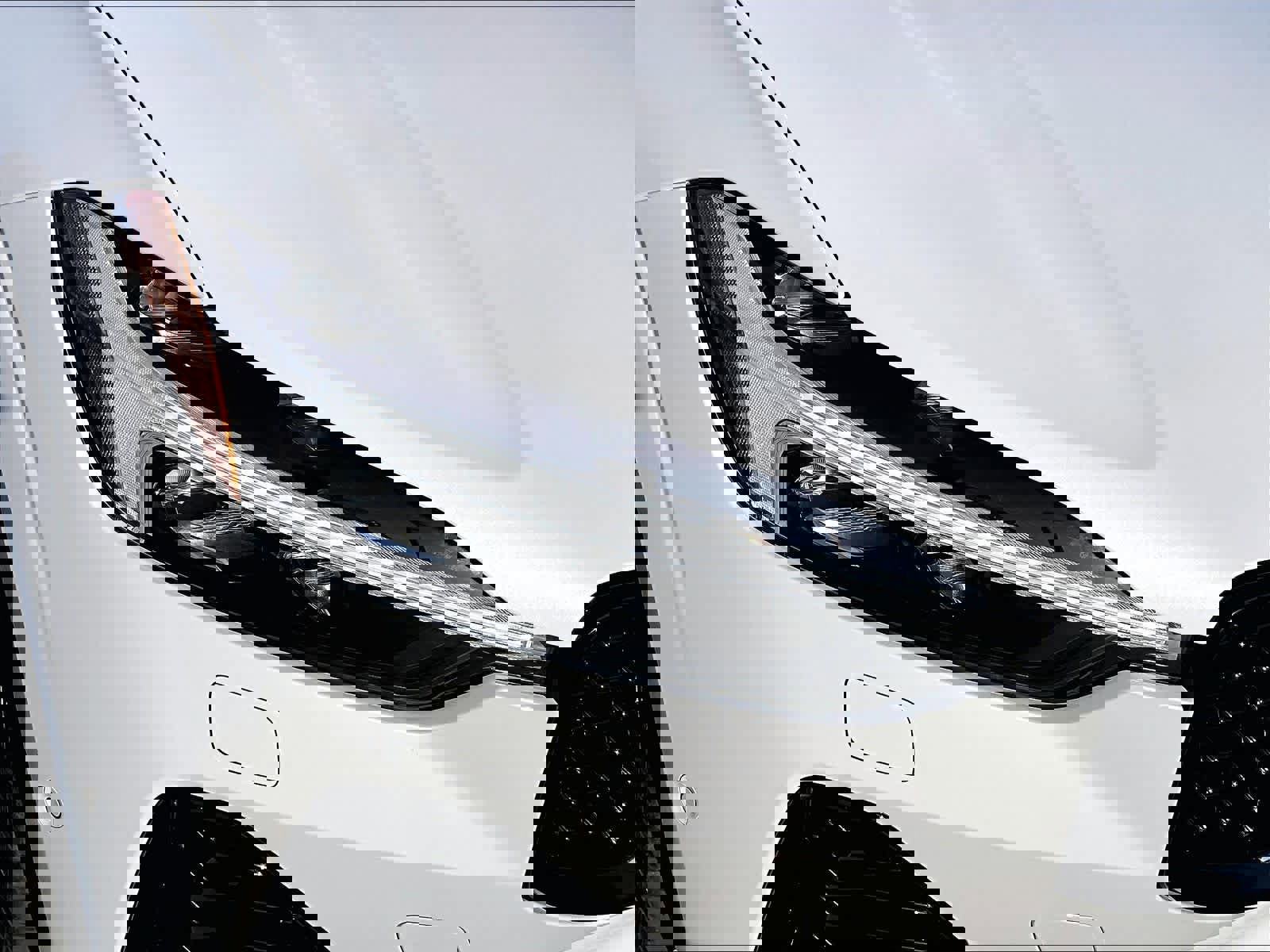 Used 2023 Volvo XC60 T8 Plus image 30