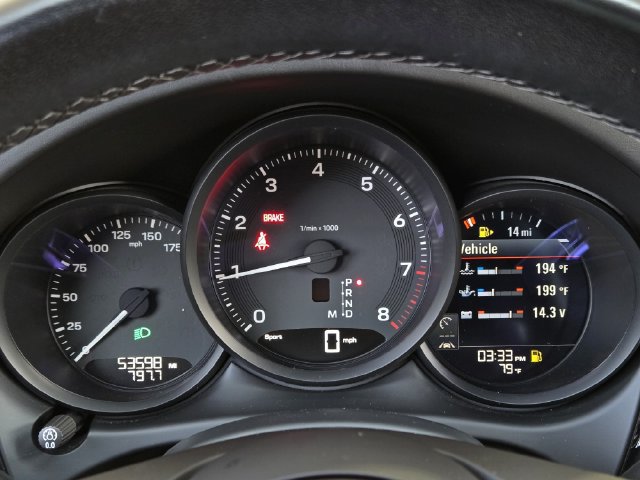 Used 2023 Porsche Macan Turbo AWD/4WD image 11