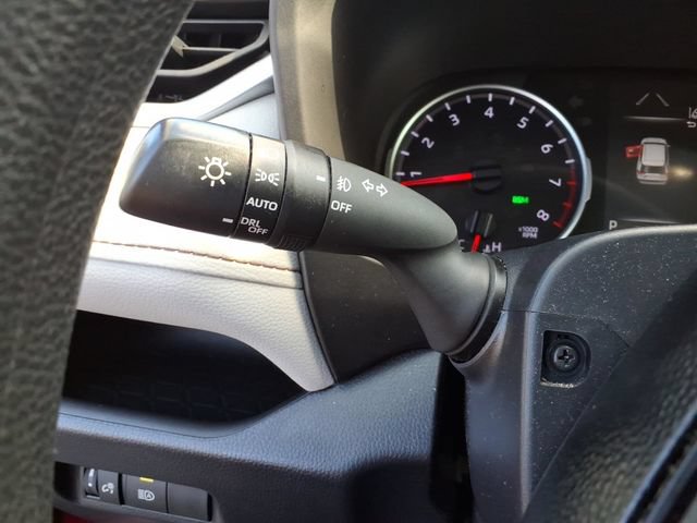Used 2020 Toyota RAV4 XLE FWD image 22